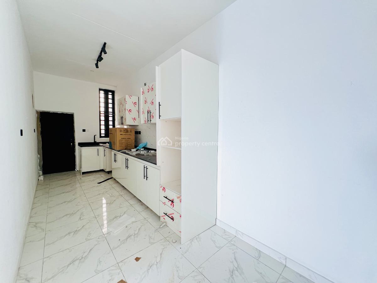 Lovely 2 Bedroom Apartments with Swimming Pool, Ologolo Lekki Lagos, Ologolo, Lekki, Lagos, Flat / Apartment for Sale