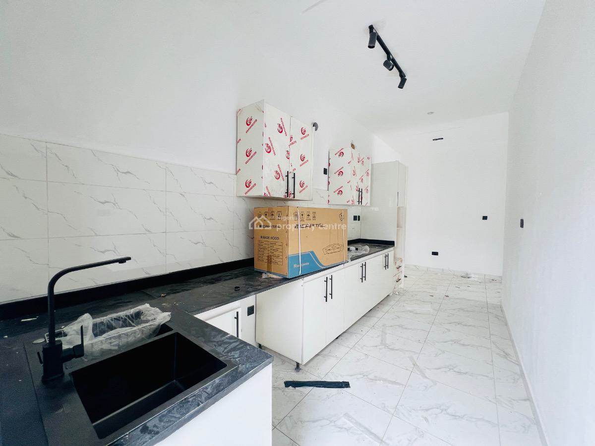 Lovely 2 Bedroom Apartments with Swimming Pool, Ologolo Lekki Lagos, Ologolo, Lekki, Lagos, Flat / Apartment for Sale