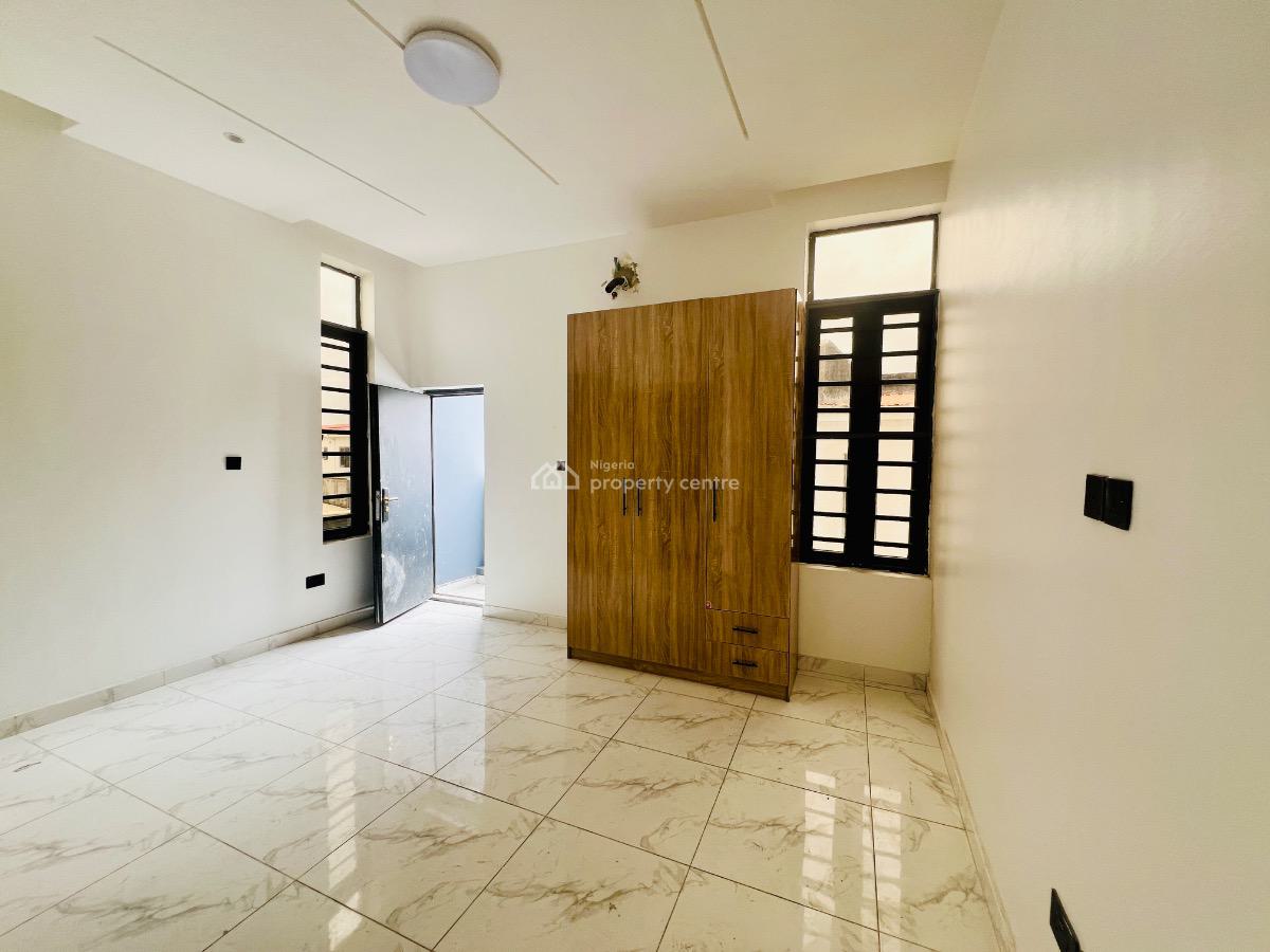 Lovely 2 Bedroom Apartments with Swimming Pool, Ologolo Lekki Lagos, Ologolo, Lekki, Lagos, Flat / Apartment for Sale