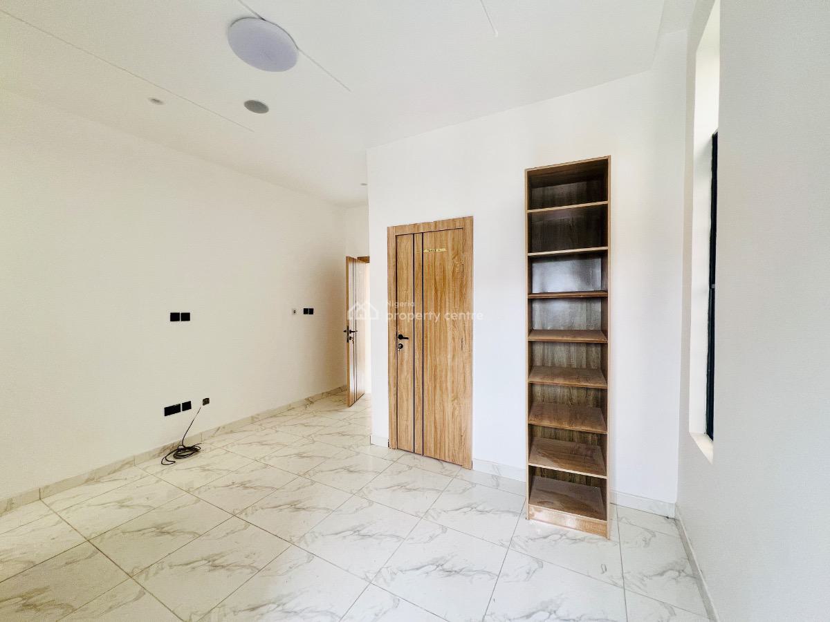 Lovely 2 Bedroom Apartments with Swimming Pool, Ologolo Lekki Lagos, Ologolo, Lekki, Lagos, Flat / Apartment for Sale
