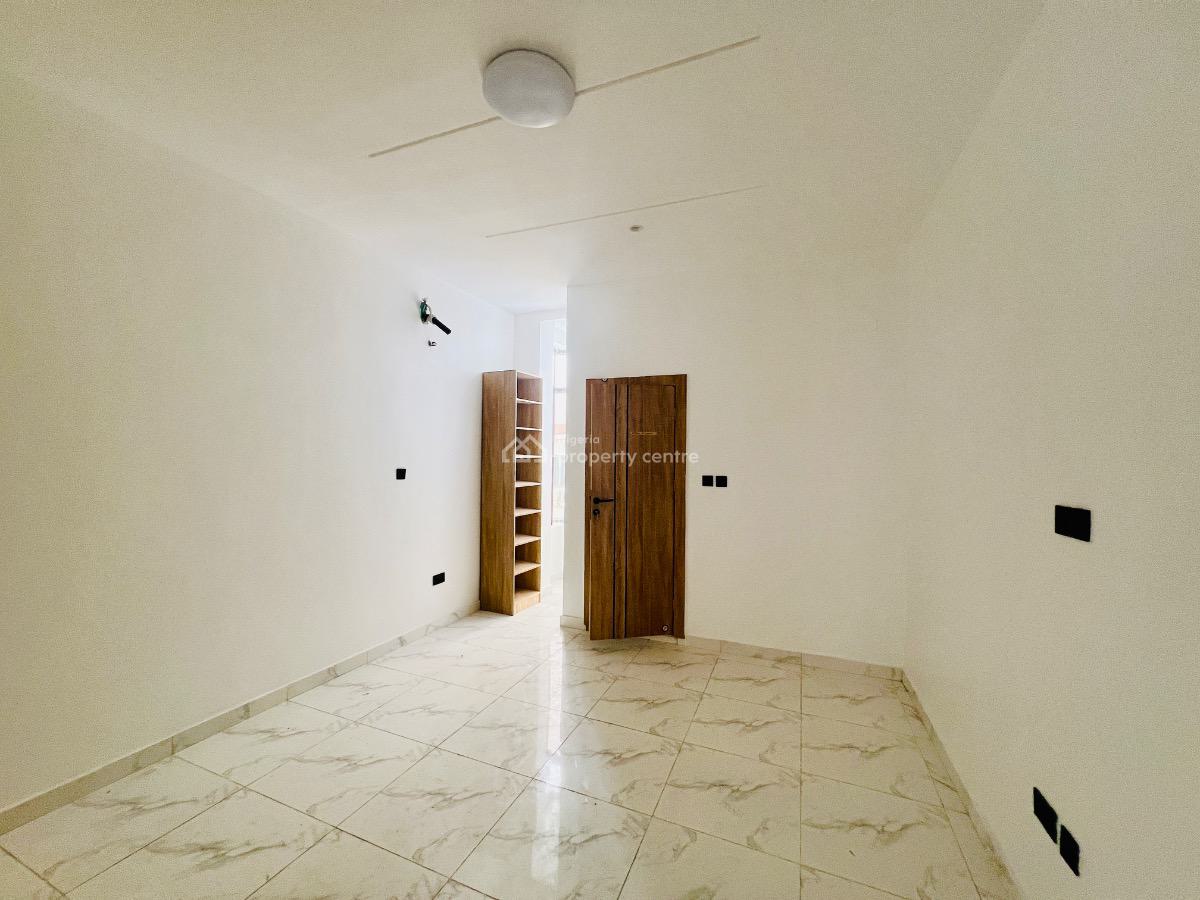 Lovely 2 Bedroom Apartments with Swimming Pool, Ologolo Lekki Lagos, Ologolo, Lekki, Lagos, Flat / Apartment for Sale