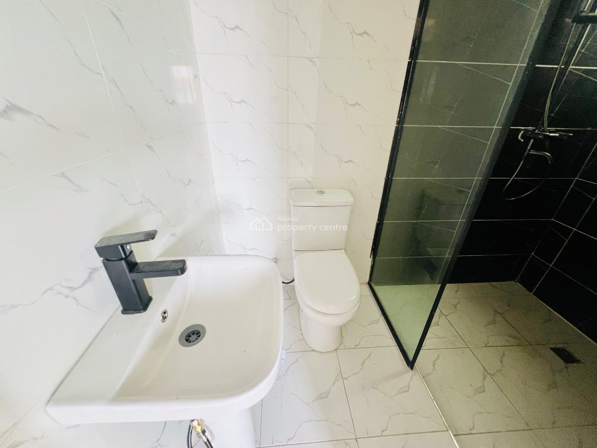 Lovely 2 Bedroom Apartments with Swimming Pool, Ologolo Lekki Lagos, Ologolo, Lekki, Lagos, Flat / Apartment for Sale