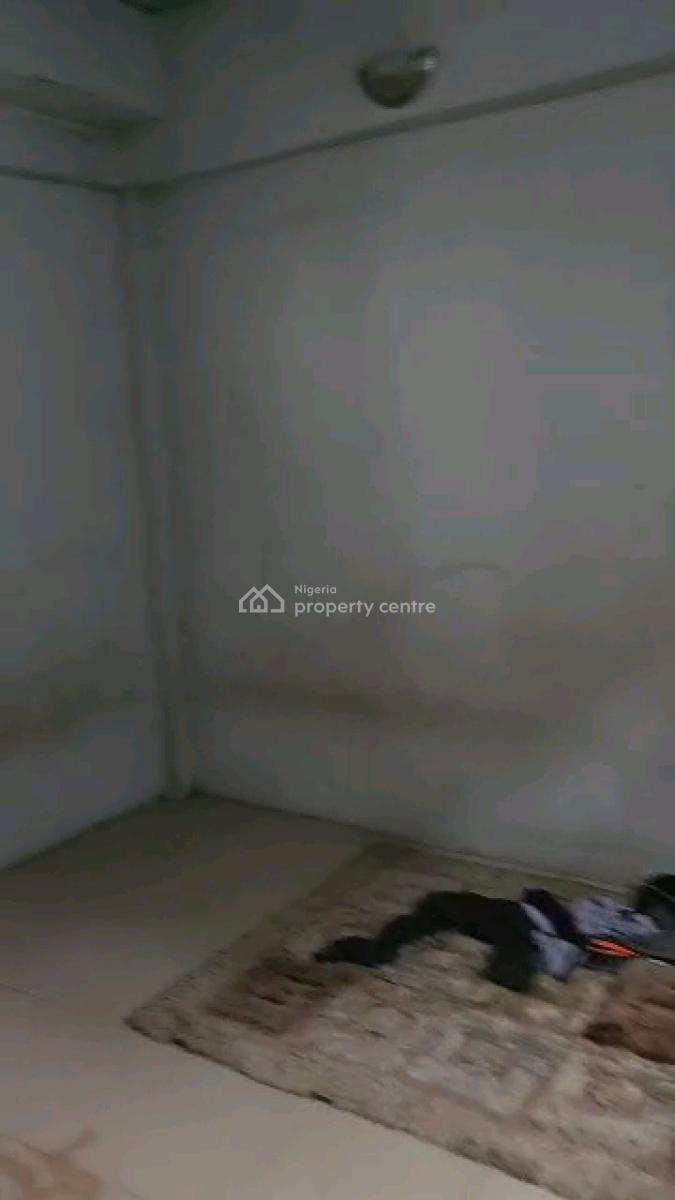 Renovated Spacious 3 Bedroom Duplex All Rooms Ensuite N Guest Toilet, By Deeper Life Hq, Soluyi, Gbagada, Lagos, Detached Duplex for Rent