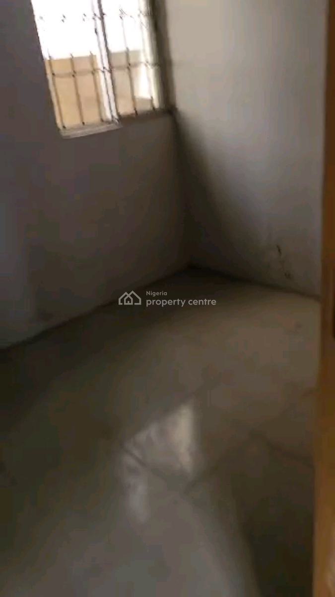Renovated Spacious 3 Bedroom Duplex All Rooms Ensuite N Guest Toilet, By Deeper Life Hq, Soluyi, Gbagada, Lagos, Detached Duplex for Rent