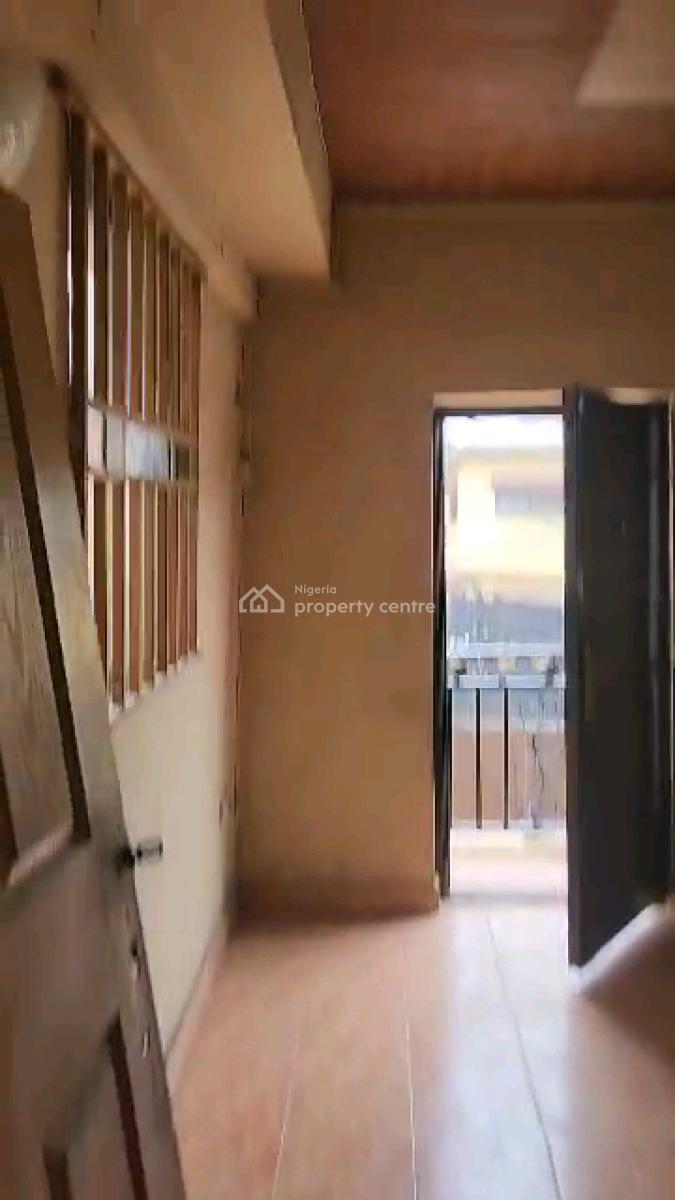 Renovated Spacious 3 Bedroom Duplex All Rooms Ensuite N Guest Toilet, By Deeper Life Hq, Soluyi, Gbagada, Lagos, Detached Duplex for Rent