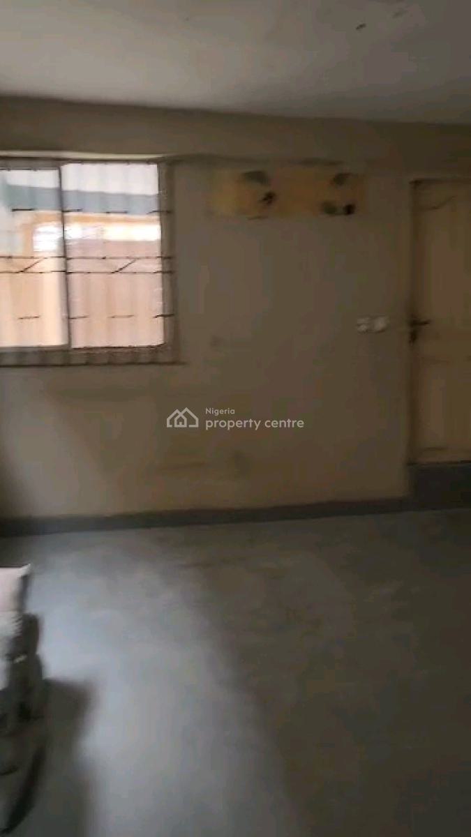 Renovated Spacious 3 Bedroom Duplex All Rooms Ensuite N Guest Toilet, By Deeper Life Hq, Soluyi, Gbagada, Lagos, Detached Duplex for Rent