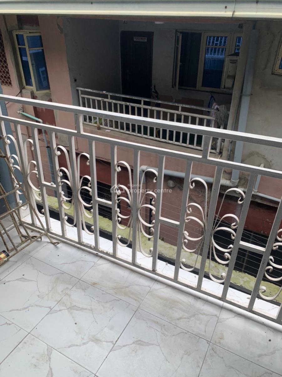 3bedroom Flat with Excellent Environment, Gra Phase 1, Magodo, Lagos, Flat / Apartment for Rent