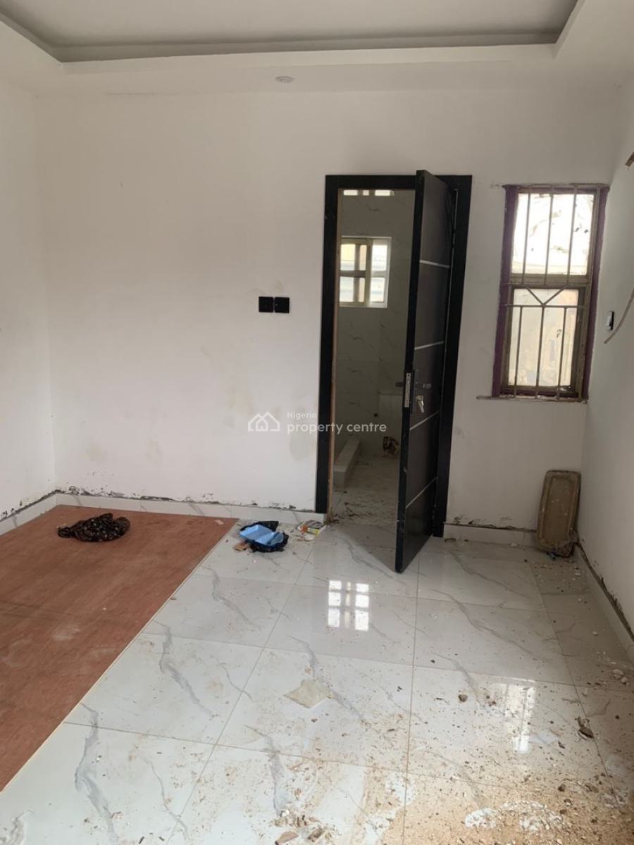 3bedroom Flat with Excellent Environment, Gra Phase 1, Magodo, Lagos, Flat / Apartment for Rent