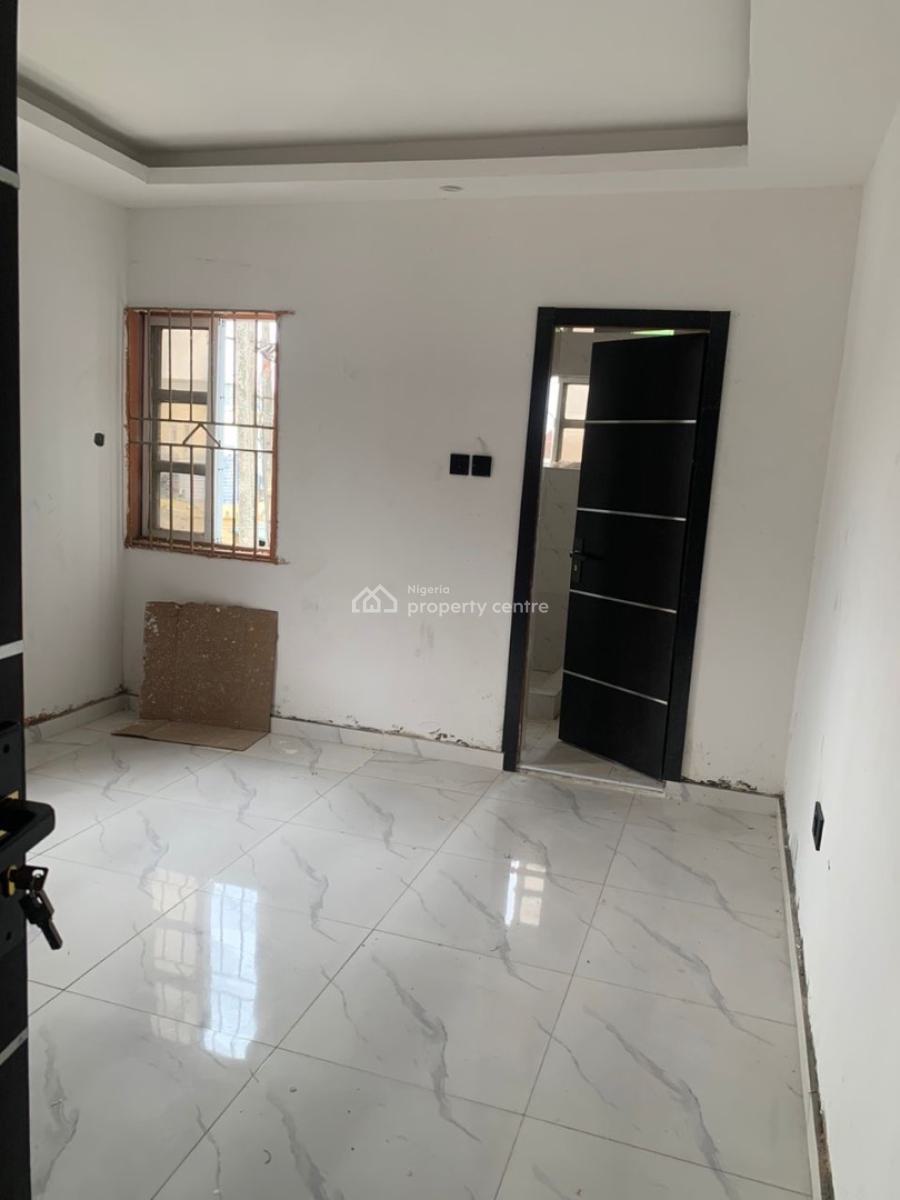 3bedroom Flat with Excellent Environment, Gra Phase 1, Magodo, Lagos, Flat / Apartment for Rent