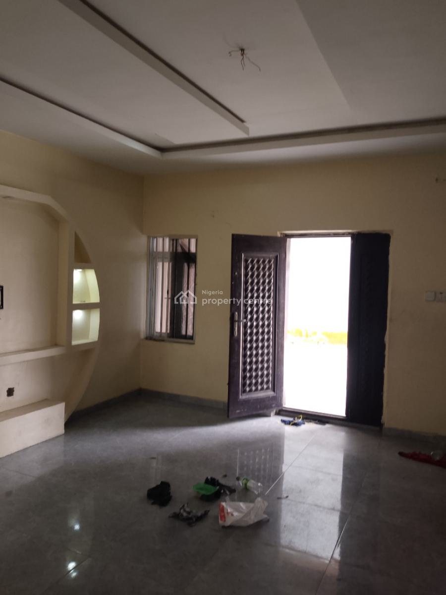 Massive 2bedroom Flat, Off Ologunfe Awoyaya Ibeju-lekki, Awoyaya, Ibeju Lekki, Lagos, Flat / Apartment for Rent