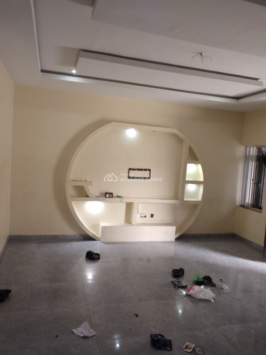 Massive 2bedroom Flat, Off Ologunfe Awoyaya Ibeju-lekki, Awoyaya, Ibeju Lekki, Lagos, Flat / Apartment for Rent