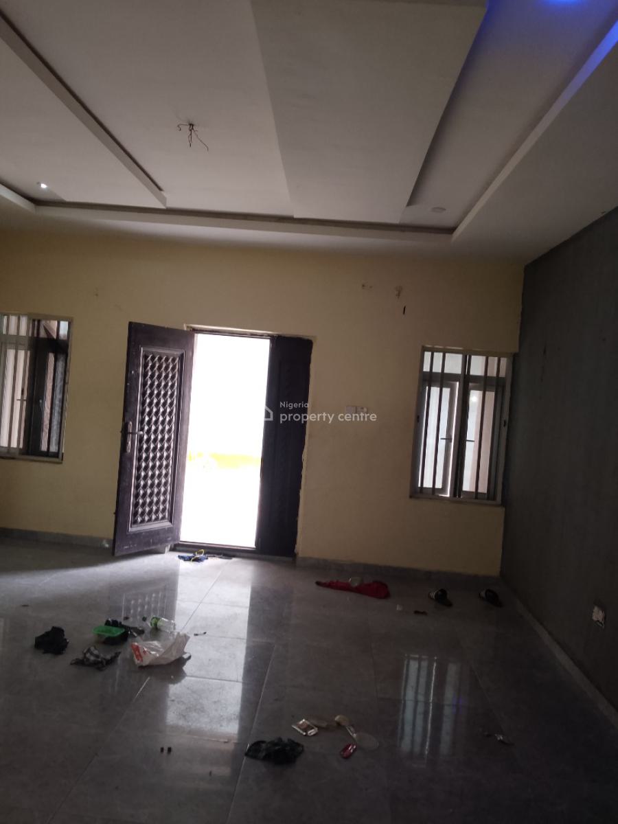 Massive 2bedroom Flat, Off Ologunfe Awoyaya Ibeju-lekki, Awoyaya, Ibeju Lekki, Lagos, Flat / Apartment for Rent