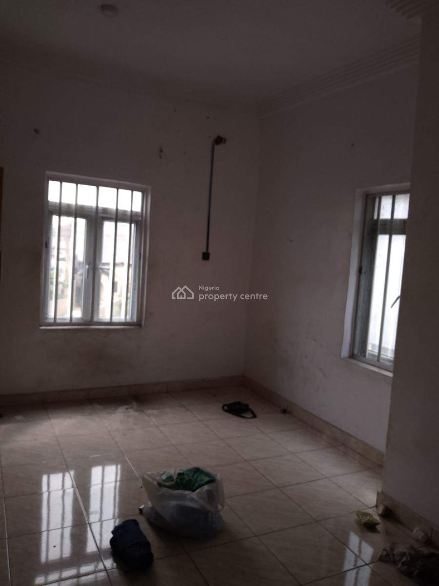 Massive 2bedroom Flat, Off Ologunfe Awoyaya Ibeju-lekki, Awoyaya, Ibeju Lekki, Lagos, Flat / Apartment for Rent