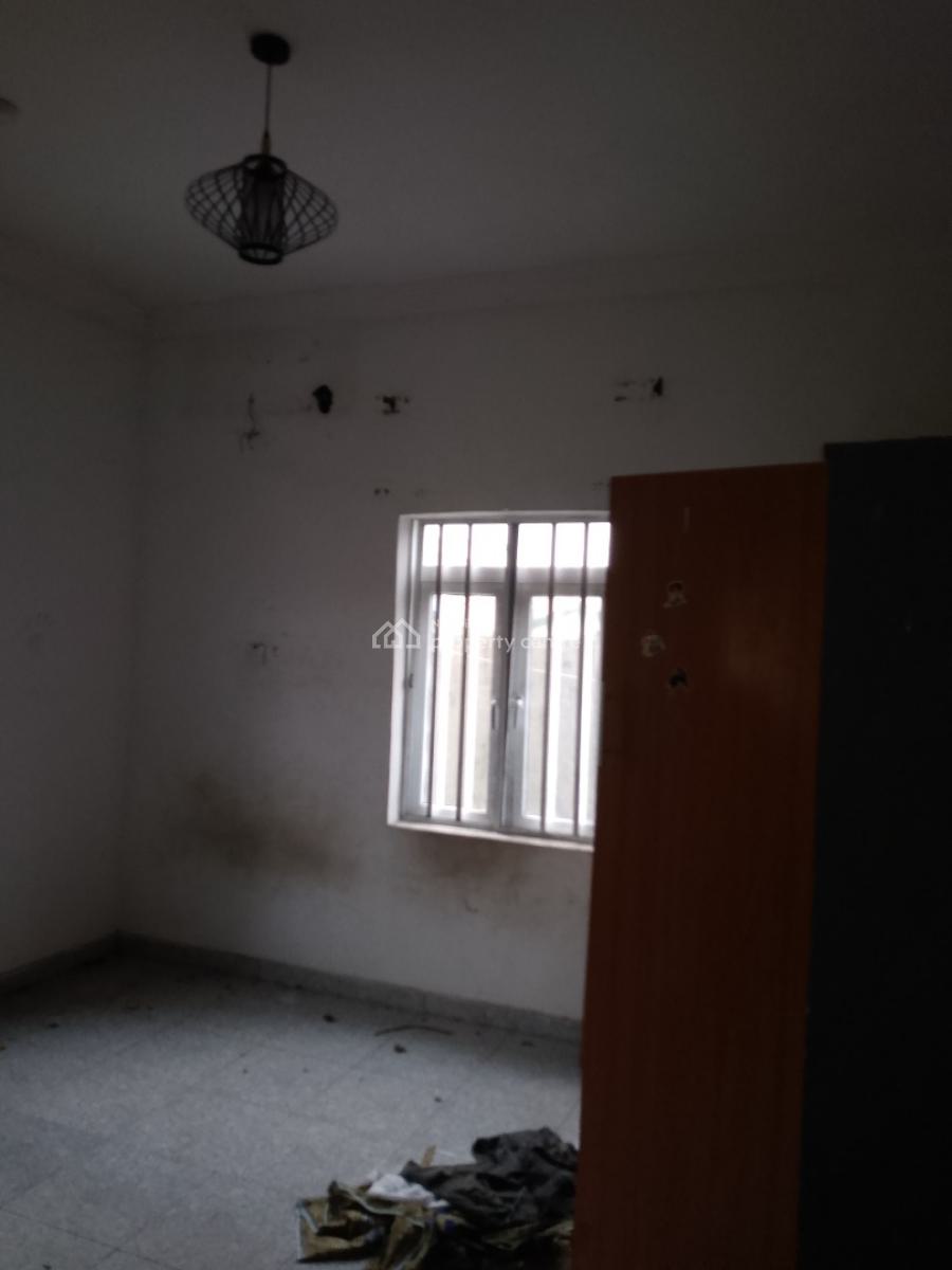 Massive 2bedroom Flat, Off Ologunfe Awoyaya Ibeju-lekki, Awoyaya, Ibeju Lekki, Lagos, Flat / Apartment for Rent