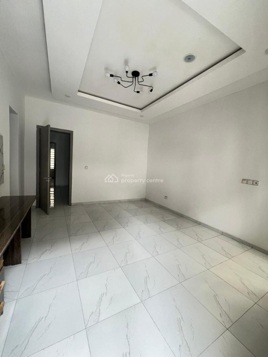 Extremely Spacious 5 Bedroom Semi-detached, Ikate Elegushi, Lekki, Lagos, Semi-detached Duplex for Sale