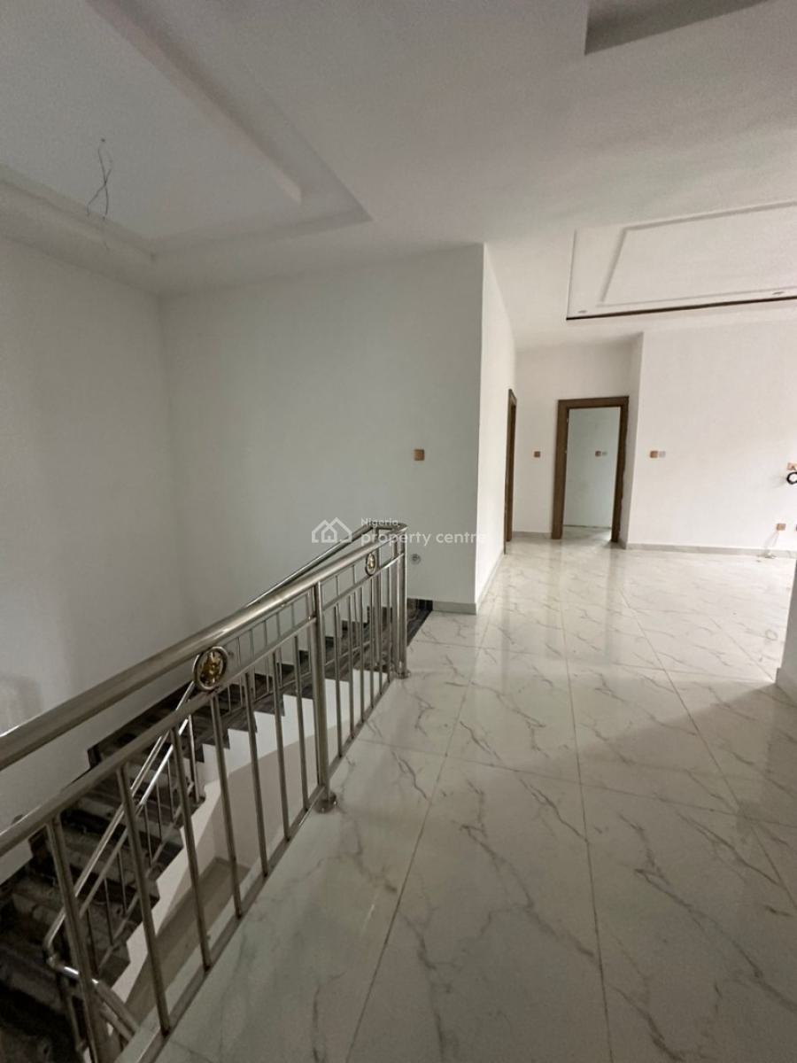 Well Built 4 Beds Detached Duplex  1 Room Bq, Guzape District, Abuja, Detached Duplex for Sale