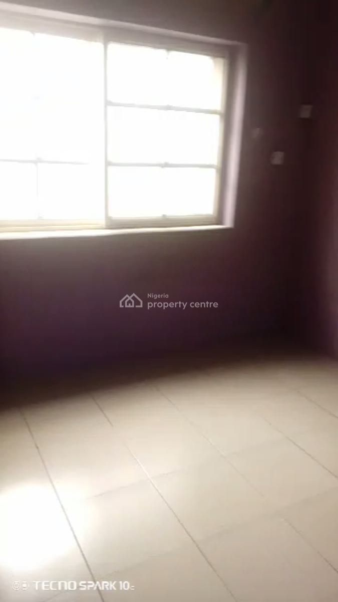 Spacious 2 Bedroom Apartment, Onigbongbo, Maryland, Lagos, Flat / Apartment for Rent