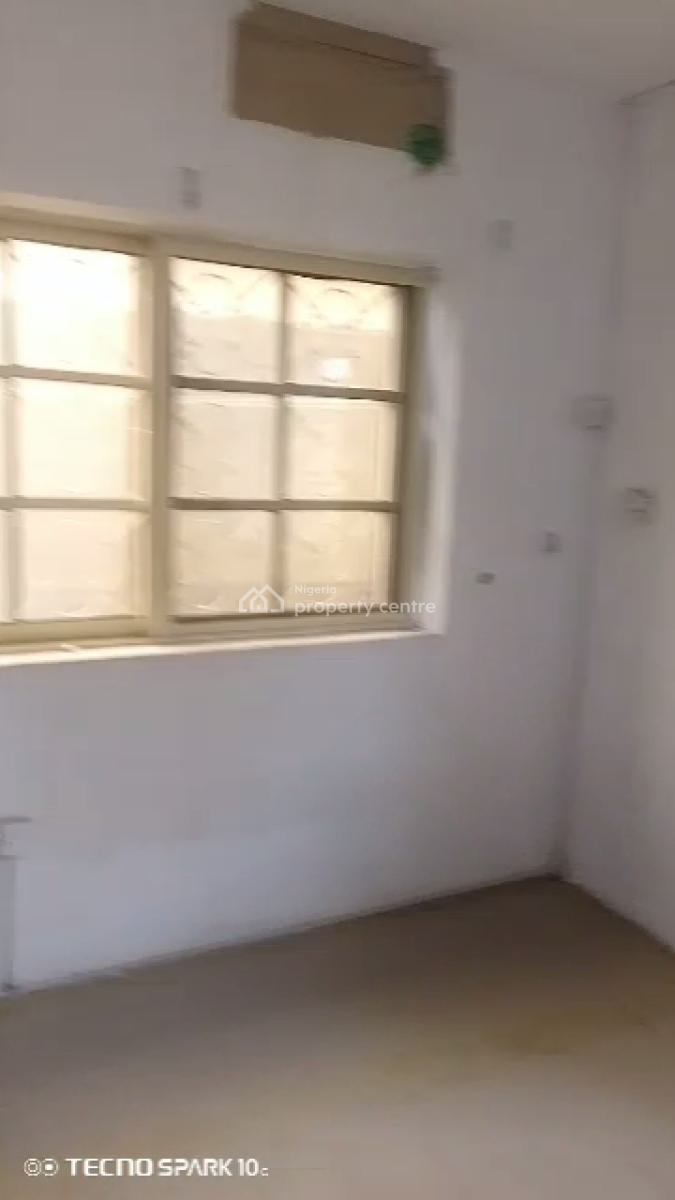 Spacious 2 Bedroom Apartment, Onigbongbo, Maryland, Lagos, Flat / Apartment for Rent