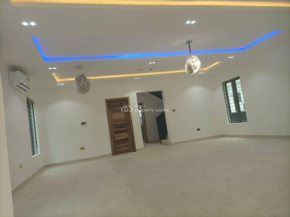 Spaciously and Luxuriously Designed Duplex with Swimming Pool, Ikota, Lekki, Lagos, Semi-detached Duplex for Sale
