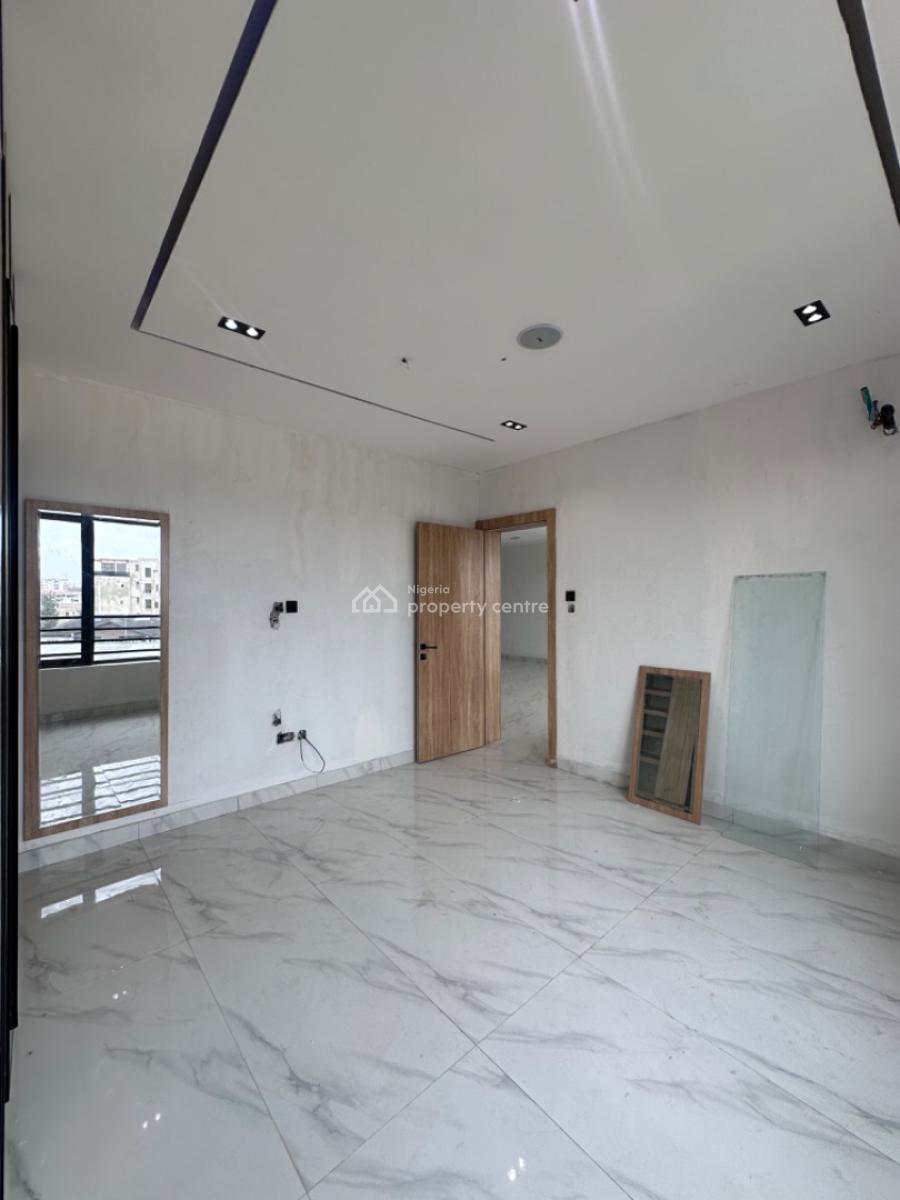 Clean 2bedroom Apartment with Bq in Lekki Phase 1, Freedom Way, Lekki Phase 1, Lekki, Lagos, Block of Flats for Sale