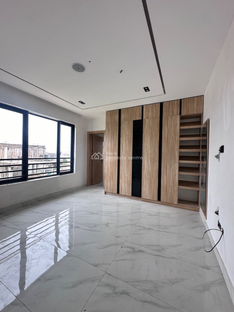 Clean 2bedroom Apartment with Bq in Lekki Phase 1, Freedom Way, Lekki Phase 1, Lekki, Lagos, Block of Flats for Sale