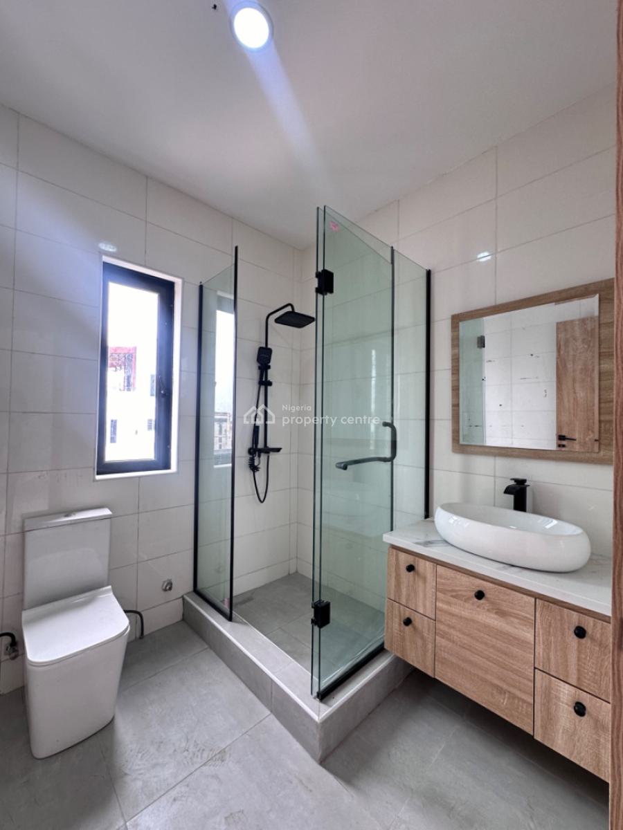 Clean 2bedroom Apartment with Bq in Lekki Phase 1, Freedom Way, Lekki Phase 1, Lekki, Lagos, Block of Flats for Sale