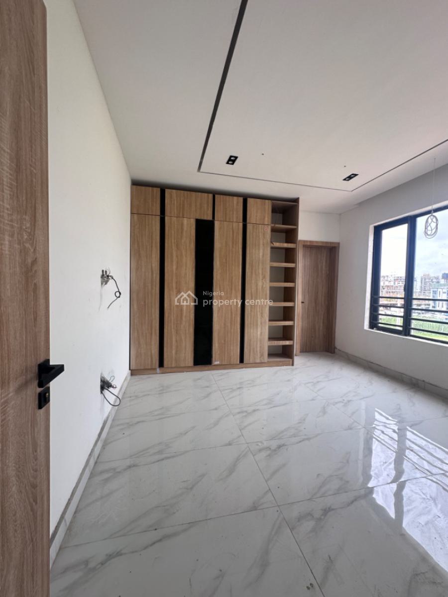 Clean 2bedroom Apartment with Bq in Lekki Phase 1, Freedom Way, Lekki Phase 1, Lekki, Lagos, Block of Flats for Sale