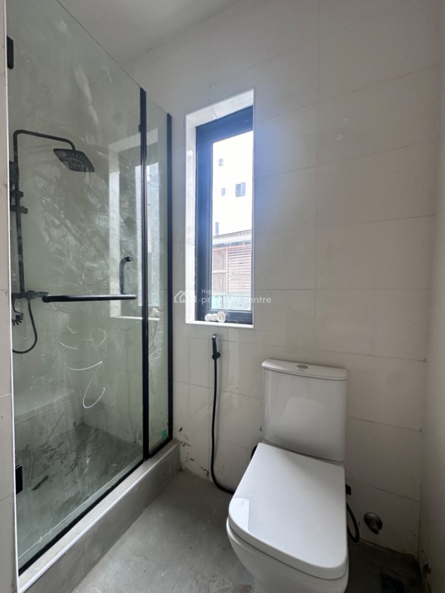 Clean 2bedroom Apartment with Bq in Lekki Phase 1, Freedom Way, Lekki Phase 1, Lekki, Lagos, Block of Flats for Sale