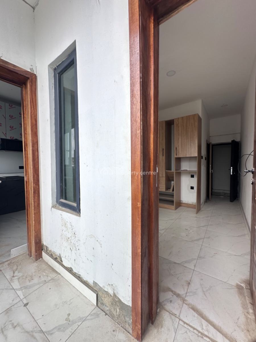 Clean 2bedroom Apartment with Bq in Lekki Phase 1, Freedom Way, Lekki Phase 1, Lekki, Lagos, Block of Flats for Sale