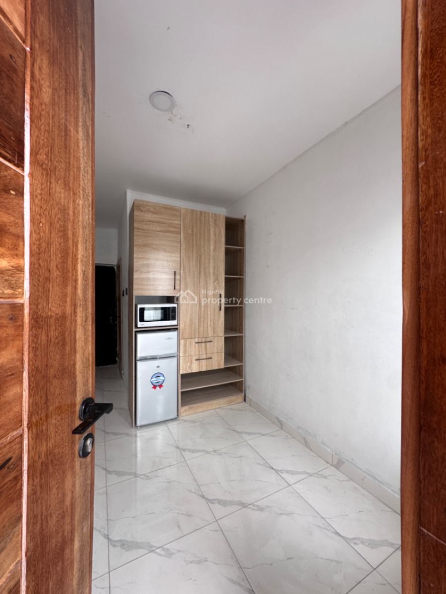 Clean 2bedroom Apartment with Bq in Lekki Phase 1, Freedom Way, Lekki Phase 1, Lekki, Lagos, Block of Flats for Sale
