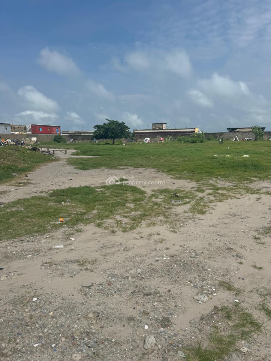 Total Area:* Approx 6,123sqm. *half S:* 3,000sqm.  *price:* N1.2mil, Strategic Mixed-used Land for Sale:  Location (vi)*, Victoria Island (vi), Lagos, Mixed-use Land for Sale