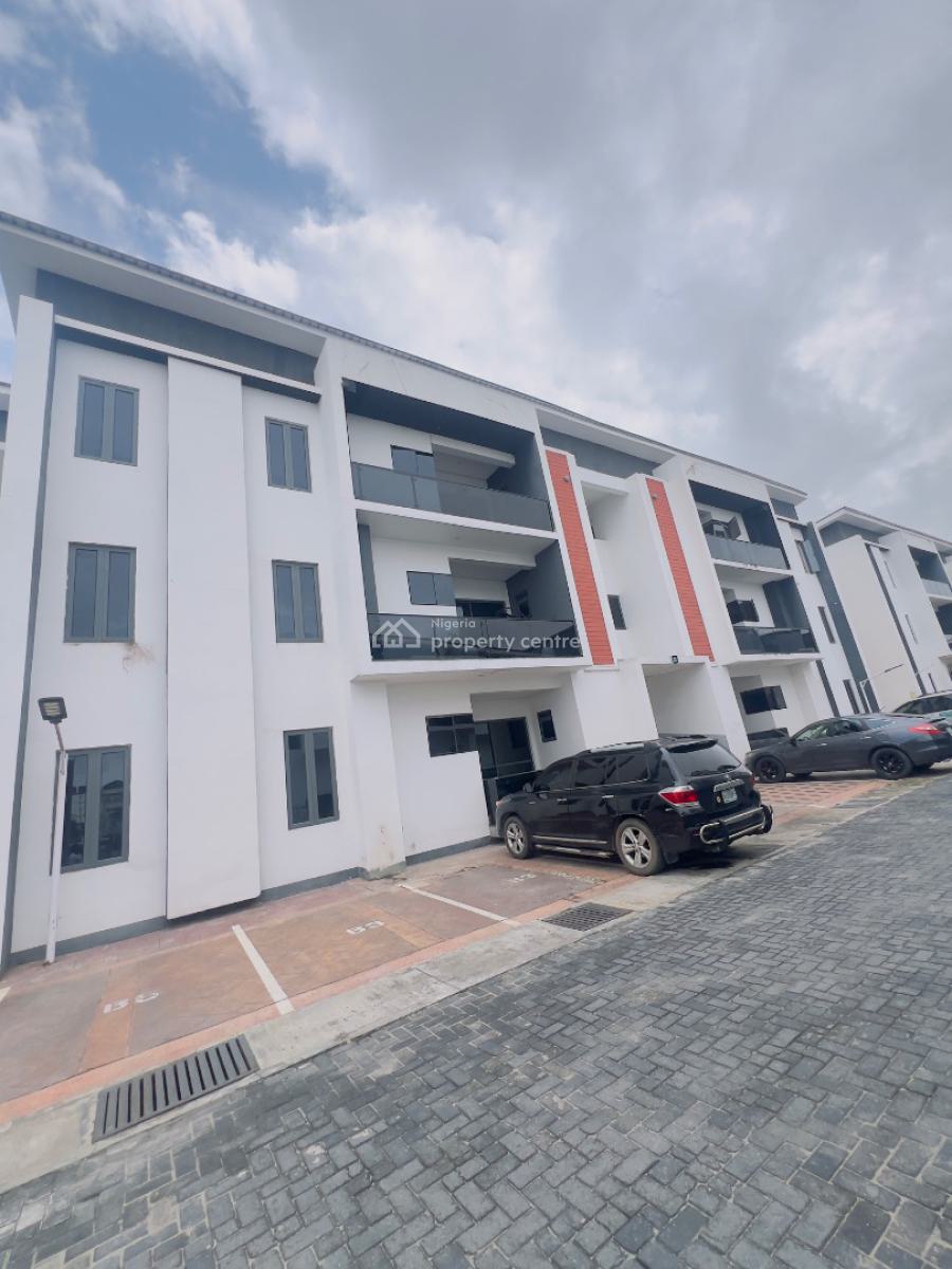 Serviced 3bedroom Apartment with Bq, Ologolo, Lekki, Lagos, Flat / Apartment for Rent