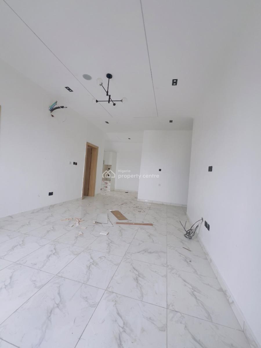 Serviced 3bedroom Apartment with Bq, Ologolo, Lekki, Lagos, Flat / Apartment for Rent
