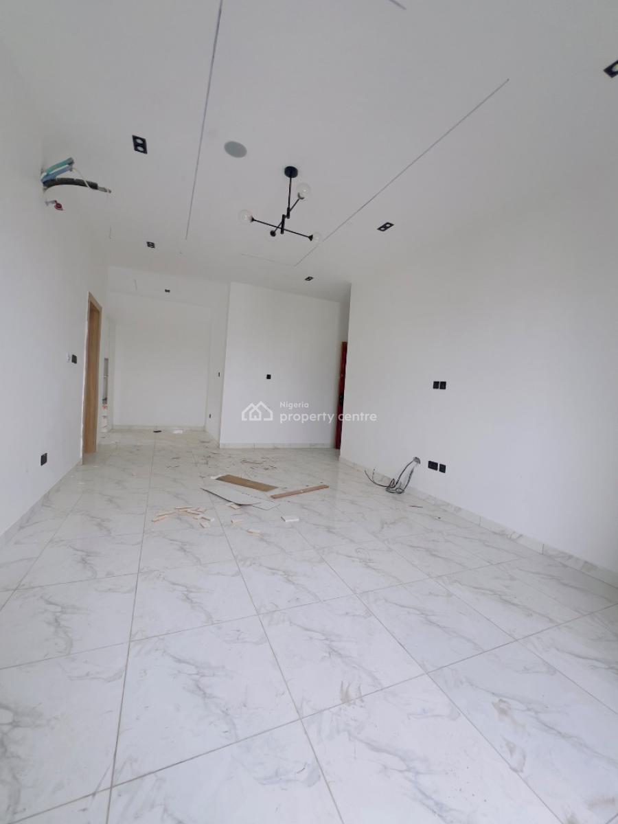 Serviced 3bedroom Apartment with Bq, Ologolo, Lekki, Lagos, Flat / Apartment for Rent