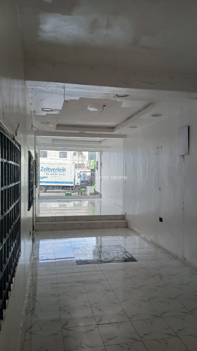 Open Plan Space Suitable for Shop and Office, Lekki Phase 1, Lekki, Lagos, Shop for Rent