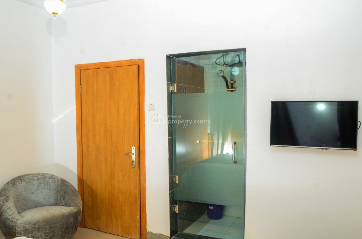 Fully Furnished Two Bedroom Flat, Fashola Estate. Monastery Road, Sangotedo, Ajah, Lagos, Flat / Apartment for Rent