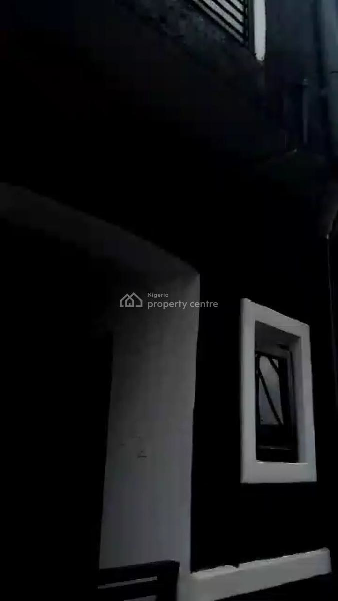 Distress 4 Bedroom Duplex and Bq, Bucknor, Off Isheri Jakande Road, Isolo, Lagos, Block of Flats for Sale