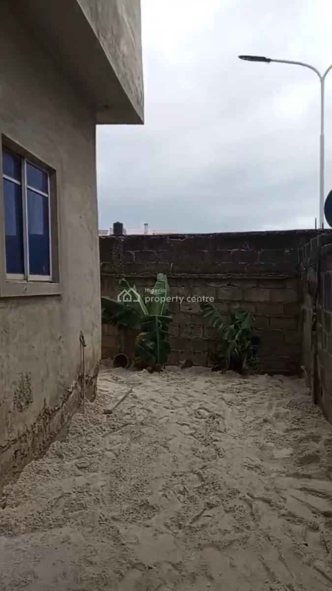 Distress 6 Flats of 4 Units of 3 Bedroom Flats, Greenfield Estate, Ago Palace, Isolo, Lagos, Block of Flats for Sale