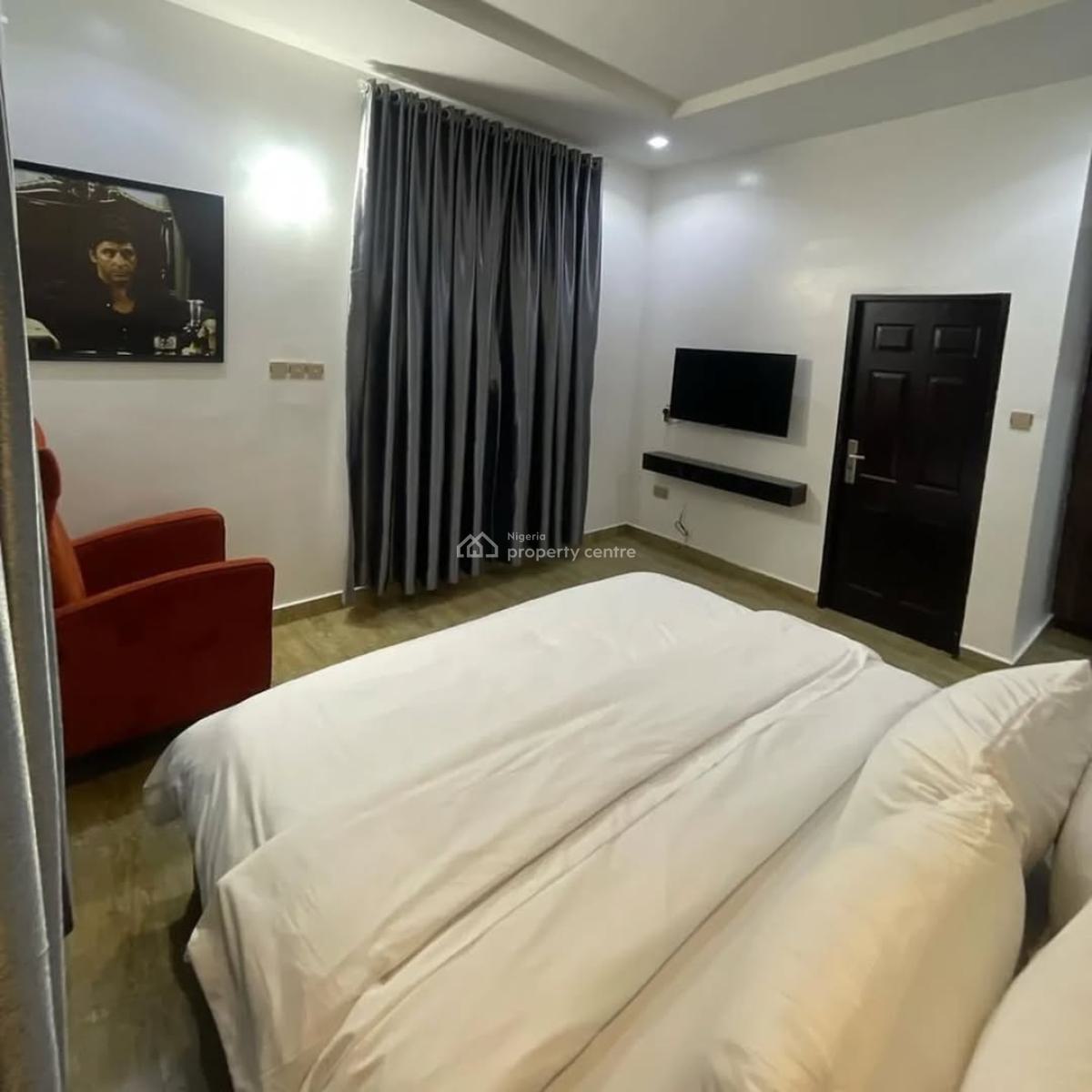 Gorgeous 2 Bedroom Apartment in a Serene Environment, Ken Nnamani Crescent, Wuye, Abuja, Flat / Apartment Short Let