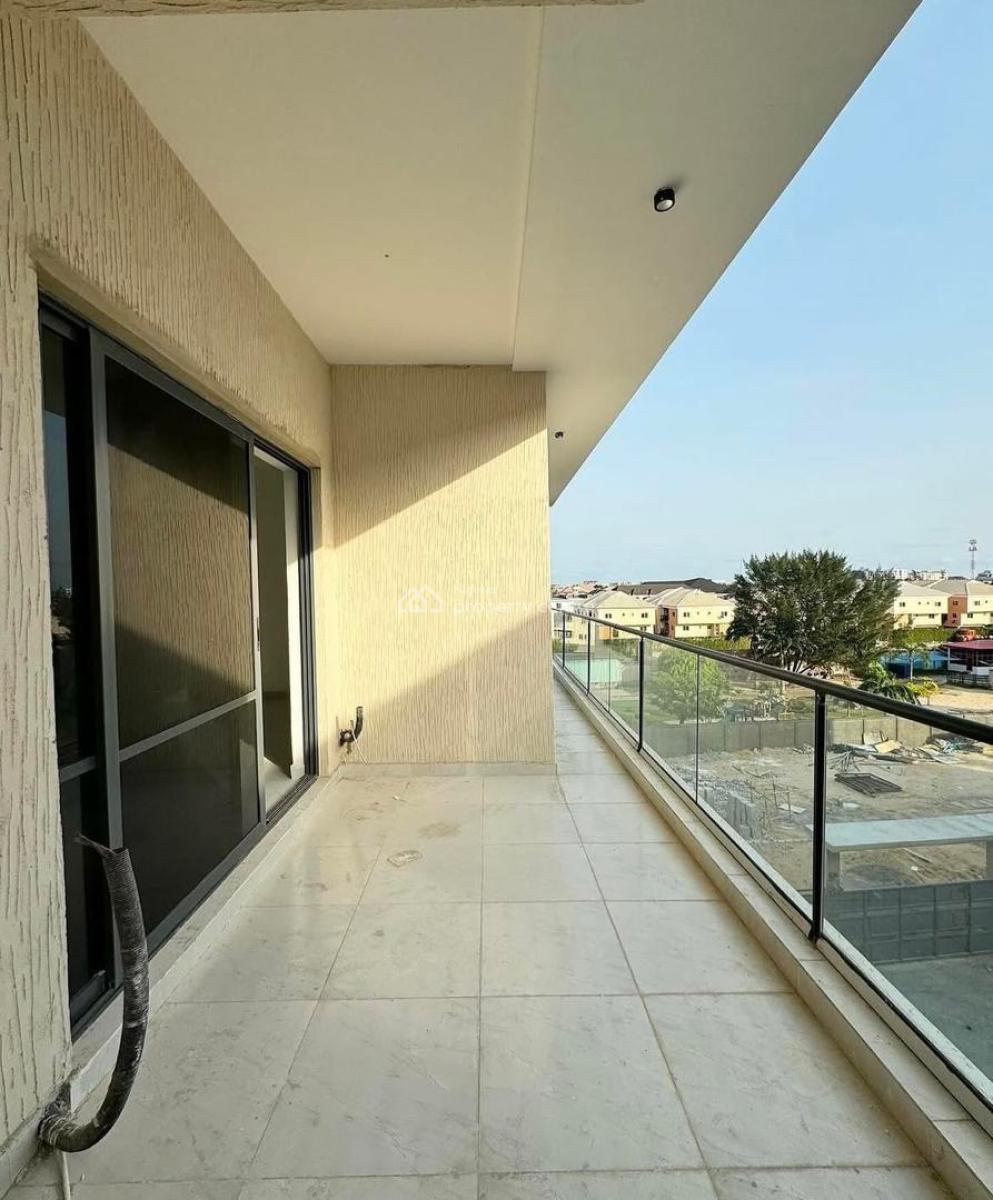 Beautifully Built 2 Bedroom Apartment, Lekki Phase 1, Lekki, Lagos, Flat / Apartment for Sale