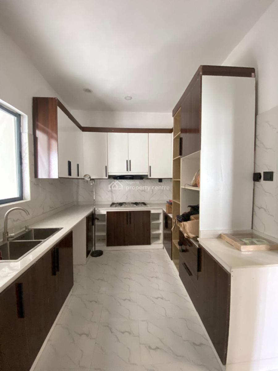 2 Bedroom Apartment with Pool and Gym, Ikate, Lekki, Lagos, Flat / Apartment for Sale