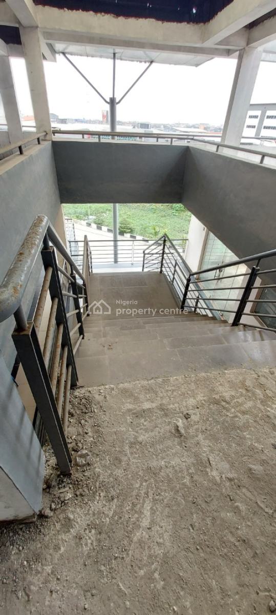 500sqm Commercial Open Space Suitable for Gym House/lounge Rooftop, Peanock Road, Osapa, Lekki, Lagos, Commercial Property for Rent