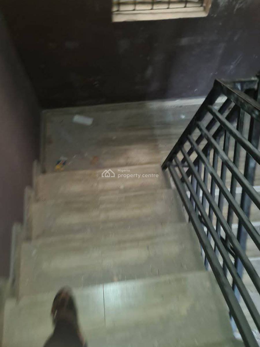 2 Bedroom Flat, Yaba, Lagos, Flat / Apartment for Rent