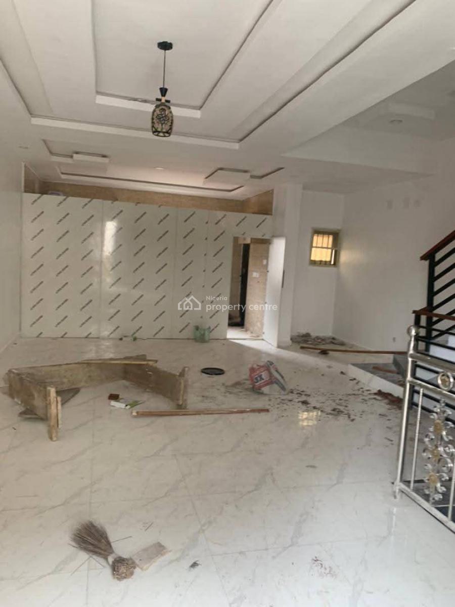 3 Bedroom Apartments, Yaba, Lagos, Flat / Apartment for Rent