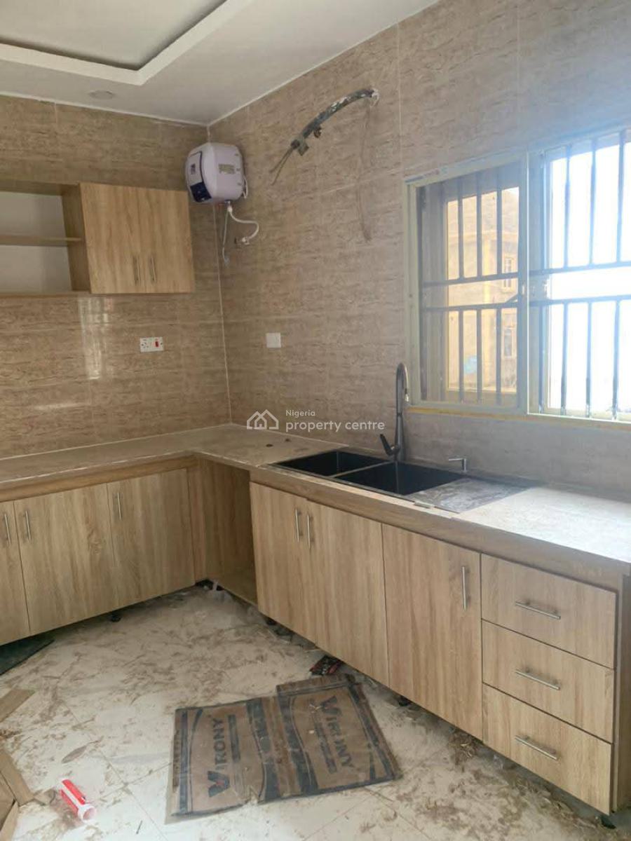 2 Bedroom Apartments with Bq, Bariga, Shomolu, Lagos, Flat / Apartment for Rent