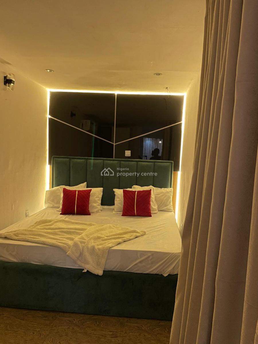 Beautiful 1 Bedroom Apartment with Ps4, Whitesand Beach Lekki Right, Lekki, Lagos, Mini Flat (room and Parlour) Short Let