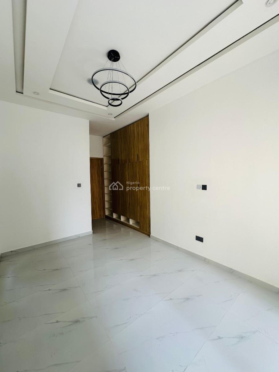 Beautiful 2 Bedroom Apartment with an Elevator,pool,gym, Ikate, Lekki, Lagos, Flat / Apartment for Sale