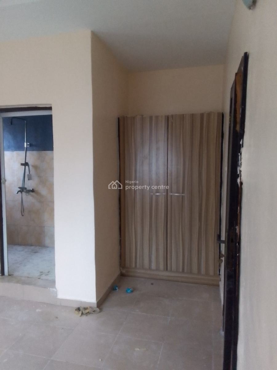 Newly Renovated and Very Spacious 3bedroom Flat at Gbagada, Gbagada Lagos, Gbagada, Lagos, Flat / Apartment for Rent