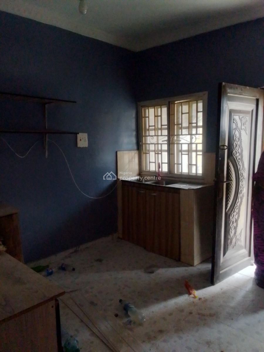 Newly Renovated and Very Spacious 3bedroom Flat at Gbagada, Gbagada Lagos, Gbagada, Lagos, Flat / Apartment for Rent