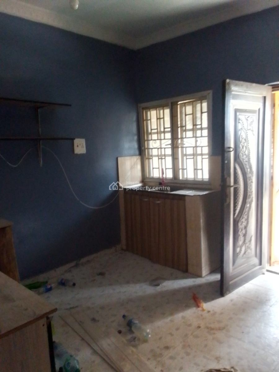 Newly Renovated and Very Spacious 3bedroom Flat at Gbagada, Gbagada Lagos, Gbagada, Lagos, Flat / Apartment for Rent